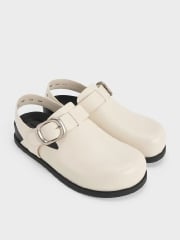SEPATU FLATS
