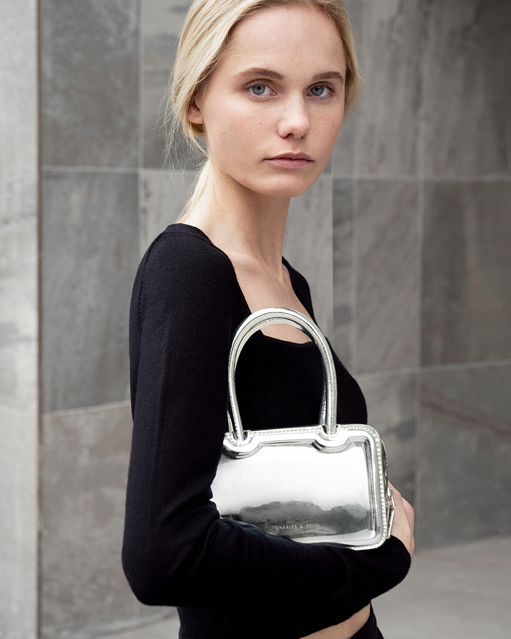 Women’s Perline elongated tote bag in black - CHARLES & KEITH