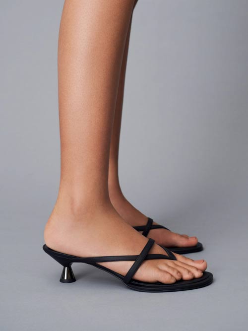 Spool Heel Thong Sandals, Black