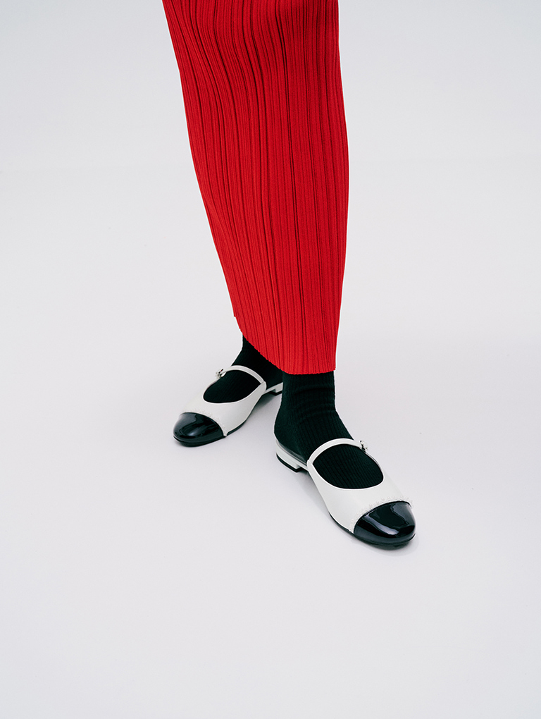  - CHARLES & KEITH