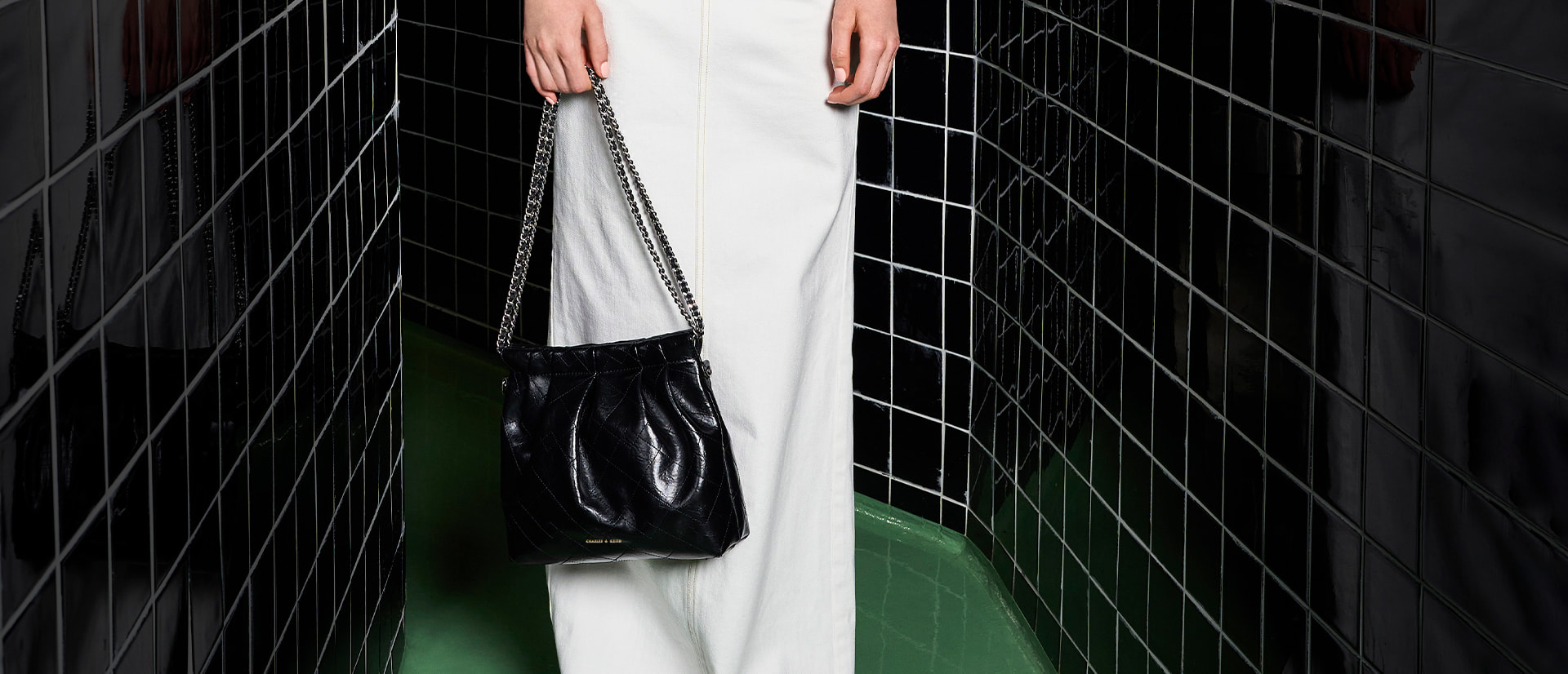 Women’s Duo chain handle shoulder bag in black - CHARLES & KEITH