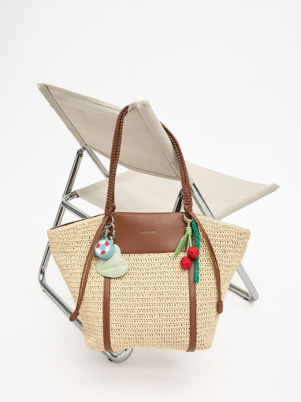 AAndromeda Chunky-Chain Trapeze XL Tote Bag - CHARLES & KEITH