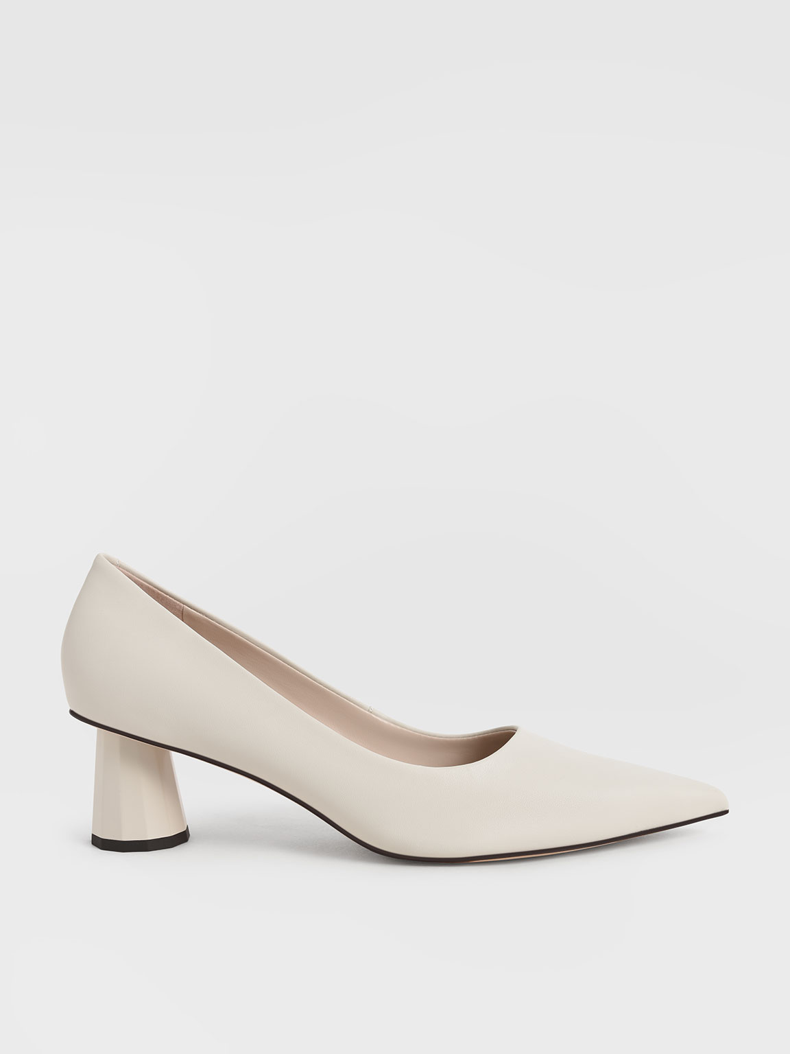 Chalk Sepatu Pumps Cone Heel Pointed 
